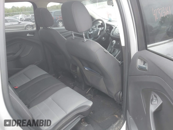 2014 Ford Escape SE z VIN 1FMCU9GX9EUC35713, wystawiony jako IAAI lot #42323161 z przebiegiem 169 393 mil mil oraz . Historia ofert i sprzedaży dostępna na DreamBid. Obrazek 8.