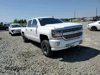 2016 Chevrolet Silverado 1500 LT with VIN 3GCUKREC9GG185402, listed as a Copart auction lot 52292115 with 131,861 mi miles and Salvage Title. Bid and sale history available at DreamBid. Image 13.