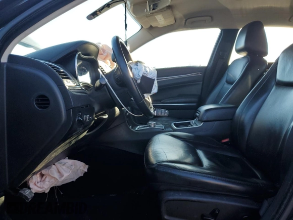 2016 Chrysler 300 Anniversary Edition with VIN 2C3CCARG0GH244347, listed as a Copart auction lot 45363285 with 87,864 mi miles and Salvage Title. Bid and sale history available at DreamBid. Image 7.