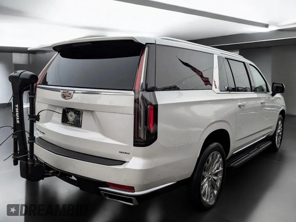 2021 Cadillac Escalade ESV Premium Luxury z VIN 1GYS4KKL7MR4240XX, wystawiony jako Copart lot #53200145 z przebiegiem 43 652 mil mil oraz Czysty tytuł • Clean title. Historia ofert i sprzedaży dostępna na DreamBid. Obrazek 4.