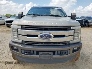 2017 Ford F-250 Lariat with VIN 1FT7W2BT4HEE31276, listed as a Copart auction lot 58258985 with 287,839 mi miles and Salvage title. Bid and sale history available at DreamBid. Image 5.