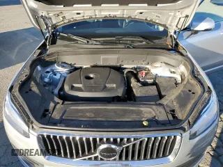 2021 Volvo XC90 Momentum with VIN YV4A221K6M1712505, listed as a Copart auction lot 87847165 with 85,095 mi miles and Salvage Title. Bid and sale history available at carsss.com. Image 12.