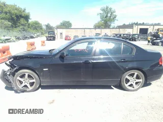 2007 BMW 3 Series 328xi with VIN WBAVC93547KX58993, listed as a IAAI auction lot 42584532 with 192,380 mi miles and . Bid and sale history available at DreamBid. Image 14.