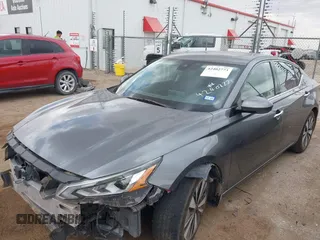 2019 Nissan Altima SV with VIN 1N4BL4DVXKC138455, listed as a IAAI auction lot 42402773 with 33,795 mi miles and . Bid and sale history available at DreamBid. Image 2.