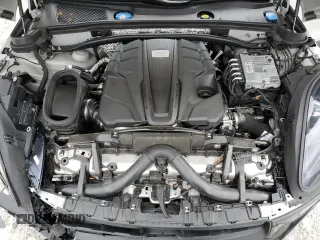 2023 Porsche Macan GTS z VIN WP1AF2A51PLB56631, wystawiony jako Copart lot #47522995 z przebiegiem 31 603 mil mil oraz Szkoda całkowita • Salvage title. Historia ofert i sprzedaży dostępna na DreamBid. Obrazek 12.
