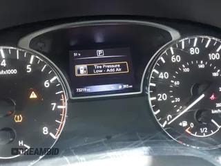 2017 Nissan Pathfinder S with VIN 5N1DR2MN5HC677480, listed as a IAAI auction lot 41730478 with 73,219 mi miles. Bid and sale history available at carsss.com. Image 16.