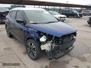 2018 Nissan Kicks S with VIN 3N1CP5CU9JL504624, listed as a IAAI auction lot 41509041 with 177,579 mi miles. Bid and sale history available at carsss.com. Image 1.