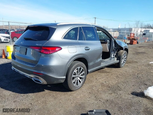 2023 Mercedes-Benz GLC with VIN W1NKM4HB6PU020386, listed as a IAAI auction lot 41488580 with 13,393 mi miles. Bid and sale history available at carsss.com. Image 4.