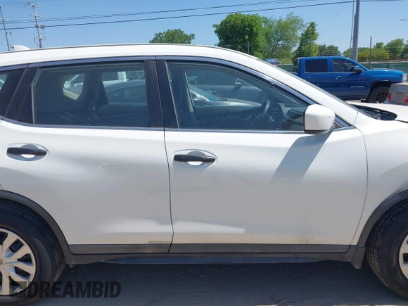 2018 Nissan Rogue S with VIN KNMAT2MT2JP595535, listed as a IAAI auction lot 42030190 with 175,501 mi miles. Bid and sale history available at carsss.com. Image 14.