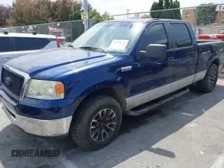 2007 Ford F-150 XLT z VIN 1FTPW12557FA20294, wystawiony jako IAAI lot #42118624 z przebiegiem 174 206 mil mil oraz . Historia ofert i sprzedaży dostępna na DreamBid. Obrazek 16.