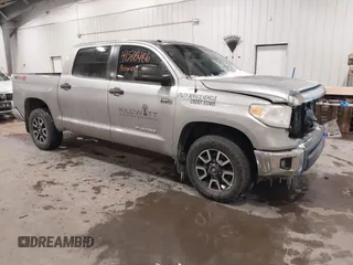 2015 Toyota Tundra SR5 with VIN 5TFDW5F19FX451375, listed as a IAAI auction lot 41568486 with 273,370 mi miles and . Bid and sale history available at DreamBid. Image 1.