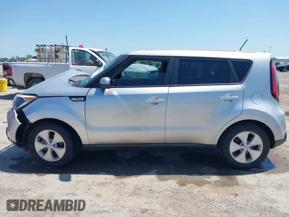 2016 Kia Soul with VIN KNDJN2A27G7844393, listed as a IAAI auction lot 41977051 with 91,380 mi miles. Bid and sale history available at carsss.com. Image 14.