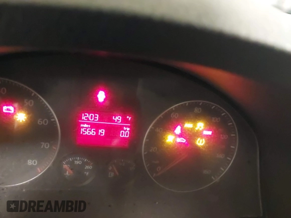 2009 Volkswagen Jetta z VIN 3VWHZ71K79M020139, wystawiony jako IAAI lot #42292767 z przebiegiem 156 619 mil mil oraz . Historia ofert i sprzedaży dostępna na DreamBid. Obrazek 7.