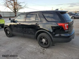 2017 Ford Police Interceptor Utility with VIN 1FM5K8AT1HGA80950, listed as a Copart auction lot 78622444 with 116,621 mi miles and Salvage Title. Bid and sale history available at carsss.com. Image 2.