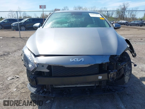 2024 Kia Forte LXS z VIN 3KPF24AD0RE713420, wystawiony jako IAAI lot #42091051 z przebiegiem 36 875 mil mil oraz . Historia ofert i sprzedaży dostępna na DreamBid. Obrazek 12.
