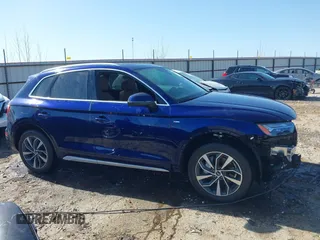 2023 Audi Q5 S line Premium Plus z VIN WA1EAAFY6P2038315, wystawiony jako IAAI lot #41990125 z przebiegiem 31 787 mil mil oraz . Historia ofert i sprzedaży dostępna na DreamBid. Obrazek 14.