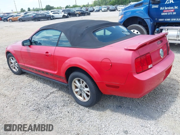 2007 Ford Mustang Deluxe with VIN 1ZVFT84N375235279, listed as a IAAI auction lot 42580211 with 57,791 mi miles and . Bid and sale history available at DreamBid. Image 3.