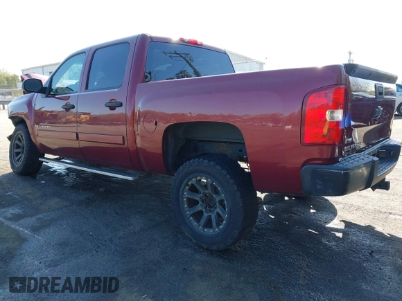 2008 Chevrolet Silverado 1500 1LT with VIN 3GCEC13018G277973, listed as a IAAI auction lot 41915142 with 177,462 mi miles and . Bid and sale history available at DreamBid. Image 3.