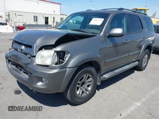 2007 Toyota Sequoia SR5 with VIN 5TDZT34A07S296602, listed as a IAAI auction lot 42067710 with 180,685 mi miles. Bid and sale history available at carsss.com. Image 2.