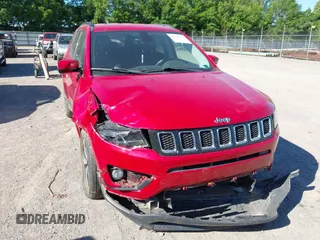 2017 Jeep Compass Latitude with VIN 3C4NJDBBXHT666614, listed as a IAAI auction lot 42318108 with 79,413 mi miles and . Bid and sale history available at DreamBid. Image 6.