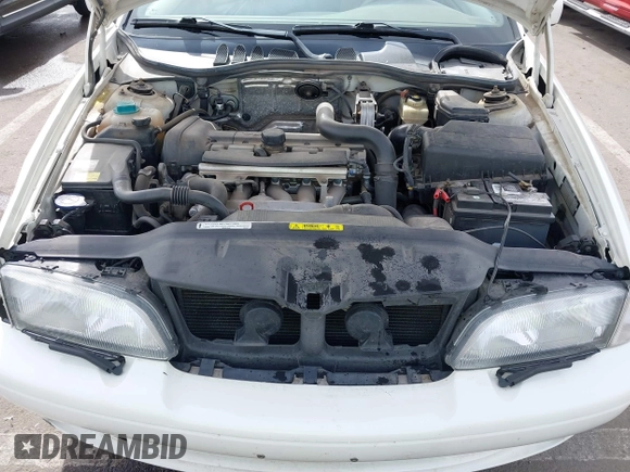 2000 Volvo C70 with VIN YV1NC53D7YJ011411, listed as a IAAI auction lot 41578675 with 63,978 mi miles. Bid and sale history available at carsss.com. Image 10.