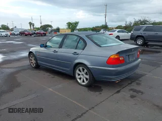 1999 BMW 3 Series 323i with VIN WBAAM3332XCA80930, listed as a IAAI auction lot 41827318 with 93,055 mi miles. Bid and sale history available at carsss.com. Image 3.