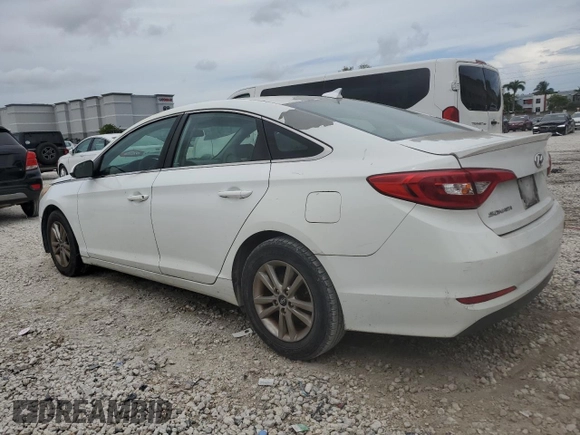 2015 Hyundai Sonata SE z VIN 5NPE24AF6FH134064, wystawiony jako Copart lot #60537415 z przebiegiem 185 069 mil mil oraz Czysty tytuł • Clean title. Historia ofert i sprzedaży dostępna na DreamBid. Obrazek 2.