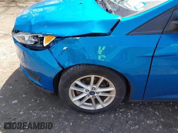 2015 Ford Focus SE with VIN 1FADP3F23FL372081, listed as a IAAI auction lot 41936051 with 45,031 mi miles. Bid and sale history available at carsss.com. Image 6.
