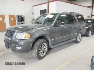 2005 Ford Expedition Special Service z VIN 1FMPU16555LA94194, wystawiony jako IAAI lot #41705190 z przebiegiem 86 637 mil mil oraz . Historia ofert i sprzedaży dostępna na DreamBid. Obrazek 2.