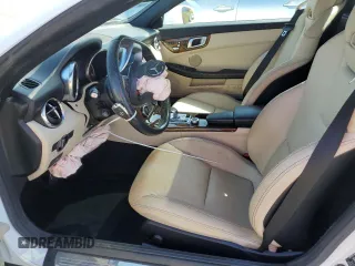 2017 Mercedes-Benz SLC 300 z VIN WDDPK3JA4HF128306, wystawiony jako Copart lot #70157833 z przebiegiem 126 921 mil mil oraz . Historia ofert i sprzedaży dostępna na DreamBid. Obrazek 7.