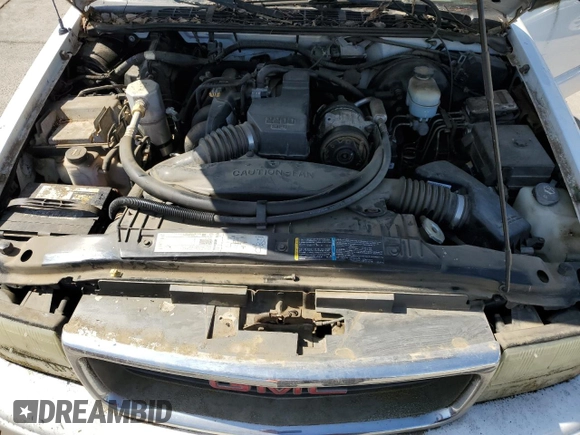 2002 GMC Sonoma SL z VIN 1GTCS145428232866, wystawiony jako Copart lot #59058905 z przebiegiem 158 278 mil mil oraz Czysty tytuł • Clean title. Historia ofert i sprzedaży dostępna na DreamBid. Obrazek 12.