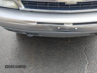 2004 Chevrolet Tahoe LT z VIN 1GNEK13T84J238990, wystawiony jako IAAI lot #42216881 z przebiegiem 214 271 mil mil oraz . Historia ofert i sprzedaży dostępna na DreamBid. Obrazek 13.
