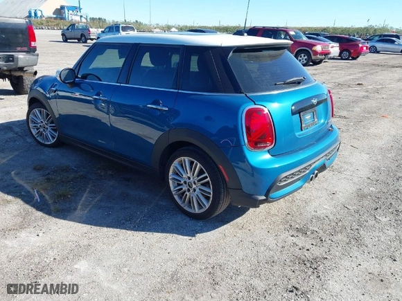 2023 MINI Hardtop 4 Door Cooper S with VIN WMW53DK05P2T69174, listed as a IAAI auction lot 40940011 with 1 mi miles. Bid and sale history available at carsss.com. Image 3.