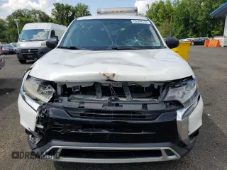 2019 Mitsubishi Outlander ES with VIN JA4AZ3A32KZ055742, listed as a Copart auction lot 65399155 with 131,854 mi miles and Clean title. Bid and sale history available at DreamBid. Image 5.