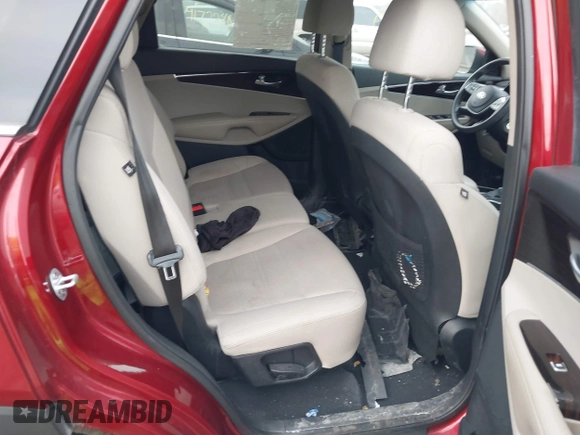 2019 Kia Sorento L with VIN 5XYPG4A35KG512845, listed as a IAAI auction lot 41716900 with 90,950 mi miles. Bid and sale history available at carsss.com. Image 8.