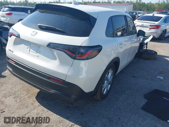2024 Honda HR-V LX with VIN 3CZRZ1H37RM751151, listed as a IAAI auction lot 39528051 with 2,087 mi miles. Bid and sale history available at carsss.com. Image 4.