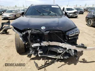 2022 BMW X4 M z VIN 5YM23EC01N9M75627, wystawiony jako Copart lot #52940744 z przebiegiem Nie podano mil oraz . Historia ofert i sprzedaży dostępna na DreamBid. Obrazek 5.