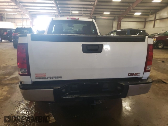 2011 GMC Sierra 1500 Work Truck z VIN 1GTN1TEX7BZ465514, wystawiony jako Copart lot #86299324 z przebiegiem 153 323 mil mil oraz Szkody całkowita. Historia ofert i sprzedaży dostępna na DreamBid. Obrazek 6.
