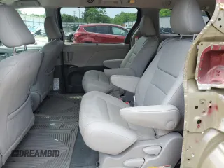 2016 Toyota Sienna XLE with VIN 5TDYK3DC4GS734554, listed as a Copart auction lot 54354815 with 58,506 mi miles and Salvage Title. Bid and sale history available at DreamBid. Image 11.