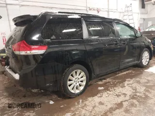2012 Toyota Sienna LE with VIN 5TDJK3DC1CS036110, listed as a IAAI auction lot 41943807 with 255,111 mi miles. Bid and sale history available at carsss.com. Image 4.