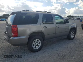 2007 GMC Yukon SLE with VIN 1GKFK130X7R293342, listed as a Copart auction lot 74385674 with 182,752 mi miles and Clean Title. Bid and sale history available at carsss.com. Image 3.