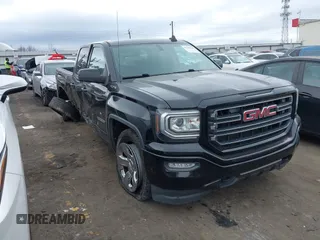 2016 GMC Sierra 1500 with VIN 1GTV2LEC8GZ194268, listed as a IAAI auction lot 41709649 with 165,142 mi miles and . Bid and sale history available at carsss.com. Image 1.