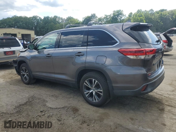 2019 Toyota Highlander LE with VIN 5TDBZRFH5KS930038, listed as a Copart auction lot 61880015 with 85,641 mi miles and Salvage title. Bid and sale history available at DreamBid. Image 2.