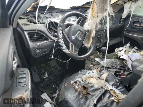 2020 Jeep Cherokee Latitude z VIN 1C4PJLCB5LD639448, wystawiony jako Copart lot #51367675 z przebiegiem Nie podano mil oraz Nie do naprawy • Non repairable. Historia ofert i sprzedaży dostępna na DreamBid. Obrazek 8.