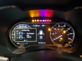2021 Nissan Versa SV z VIN 3N1CN8EV0ML847078, wystawiony jako Copart lot #52895715 z przebiegiem 87 360 mil mil oraz Szkoda całkowita • Salvage title. Historia ofert i sprzedaży dostępna na DreamBid. Obrazek 9.