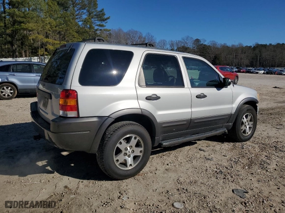 2003 Ford Escape XLT Popular with VIN 1FMYU03163KB45334, listed as a Copart auction lot 86947804 with 121,234 mi miles and Salvage Title. Bid and sale history available at carsss.com. Image 3.