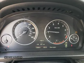 2013 BMW 5 Series 528i xDrive z VIN WBAXH5C52DD114878, wystawiony jako Copart lot #55486725 z przebiegiem 138 863 mil mil oraz Czysty tytuł • Clean title. Historia ofert i sprzedaży dostępna na DreamBid. Obrazek 9.
