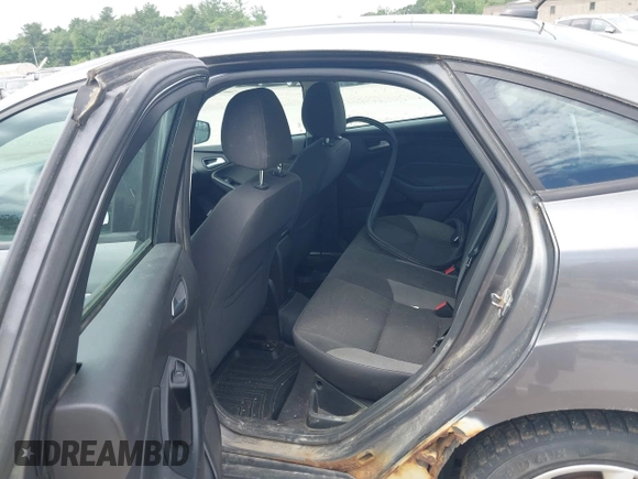 2013 Ford Focus SE with VIN 1FADP3F27DL224433, listed as a IAAI auction lot 42652229 with 127,887 mi miles and . Bid and sale history available at DreamBid. Image 8.