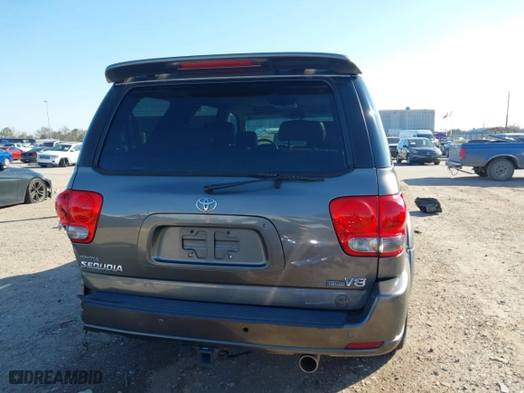 2006 Toyota Sequoia SR5 with VIN 5TDZT34A16S275000, listed as a IAAI auction lot 41615996 with 165,018 mi miles. Bid and sale history available at carsss.com. Image 16.