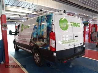 2020 Ford Transit z VIN 1FTBR1YG6LKA35821, wystawiony jako IAAI lot #42727394 z przebiegiem 86 896 mil mil oraz . Historia ofert i sprzedaży dostępna na DreamBid. Obrazek 7.